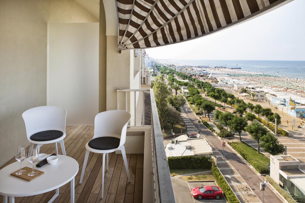 Luxury Suites Collection - Milano 33 Riccione Buitenkant foto