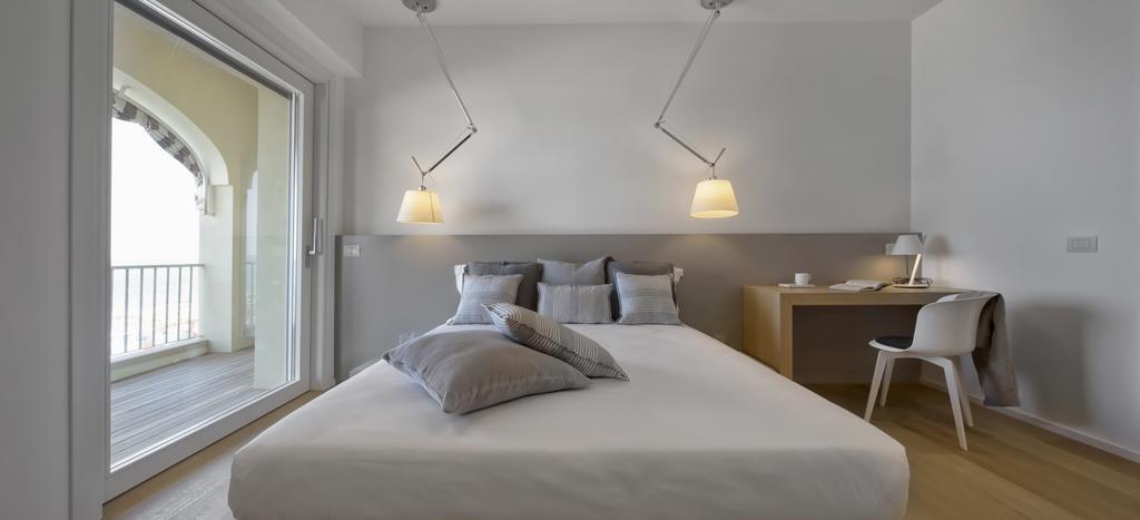 Luxury Suites Collection - Milano 33 Riccione Buitenkant foto